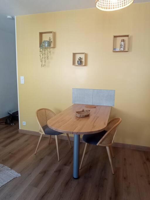 A 50 M De La Plage, Appartement De 35 M2 : Les Pieds Sales Brehal Exterior photo